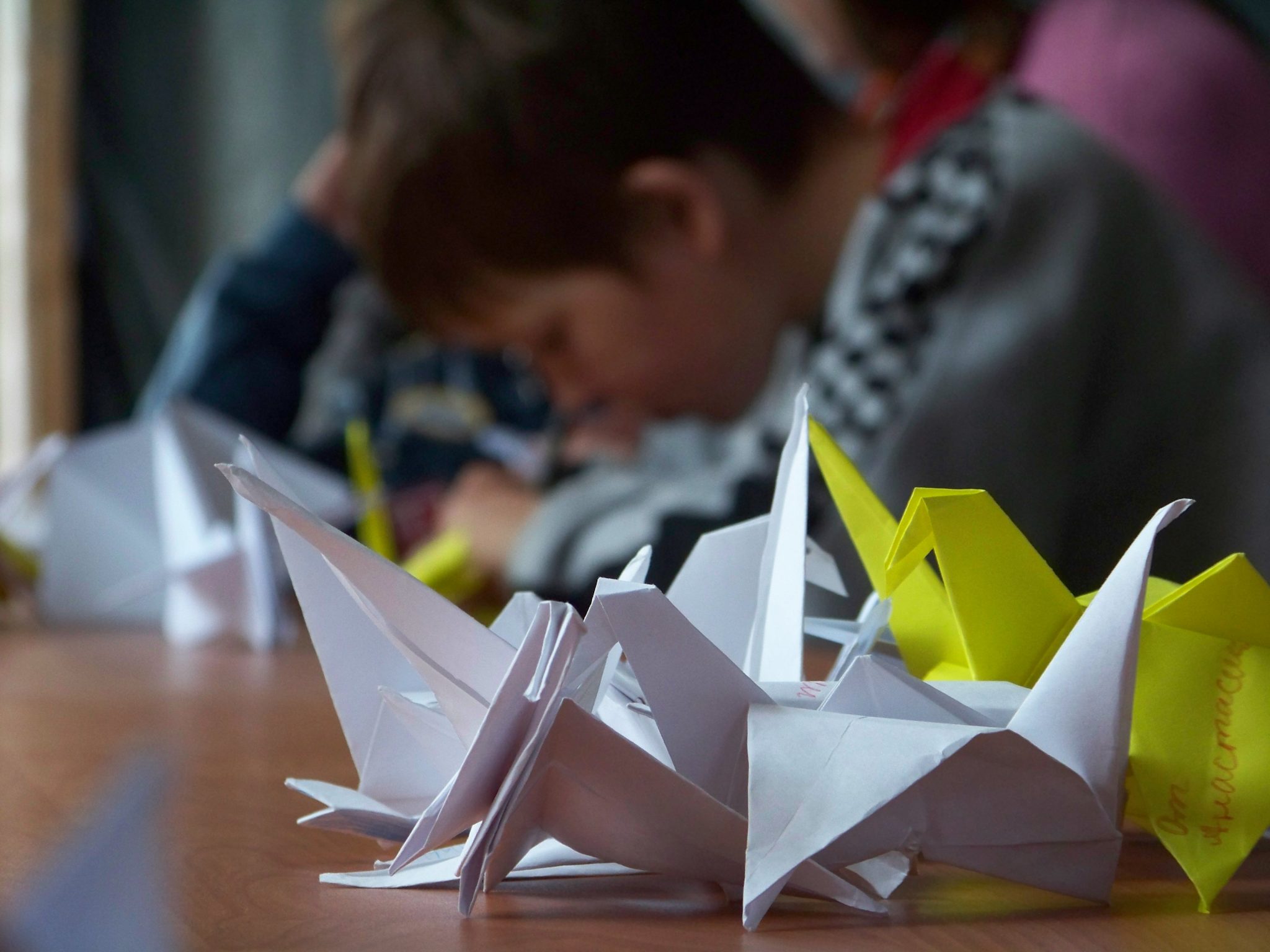 Фонд бумажный журавлик. Оригами. Оригами Журавлик. Мастер класс по оригами. Кружок оригами в начальной школе.